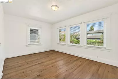1070 Aileen St, Oakland, CA 94608 - Photo 21