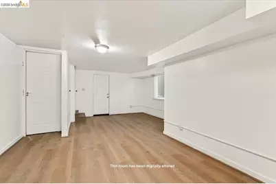 1070 Aileen St, Oakland, CA 94608 - Photo 25