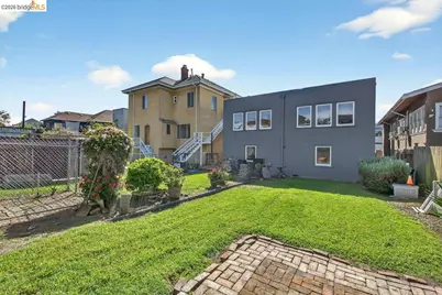 1070 Aileen St, Oakland, CA 94608 - Photo 41