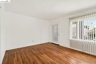1070 Aileen St, Oakland, CA 94608 - Photo 9