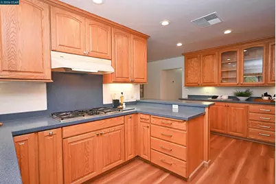 263 Croyden Dr, Pleasant Hill, CA 94523 - Photo 13