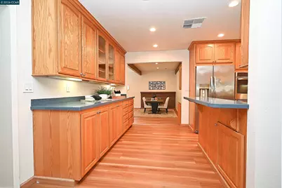 263 Croyden Dr, Pleasant Hill, CA 94523 - Photo 9