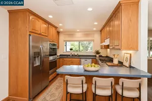 263 Croyden Dr, Pleasant Hill, CA 94523 - Photo 17