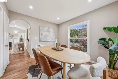 3056 Roxbury Avenue, Oakland, CA 94605 - Photo 5