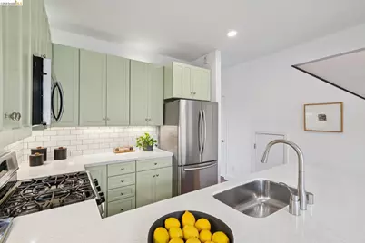 480 42nd St #E, Oakland, CA 94609 - Photo 19