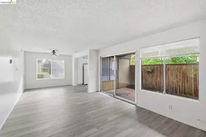355 Parkview Ter #D1, Vallejo, CA 94589 - Photo 1