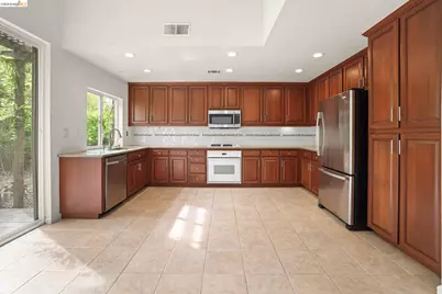 1129 Brittany Hills Ct, Martinez, CA 94553 - Photo 13