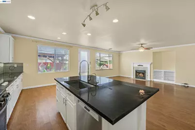 1419 Nubian St, Patterson, CA 95363 - Photo 25