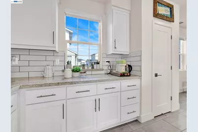 37457 Salt Grass Rd, Newark, CA 94560 - Photo 7