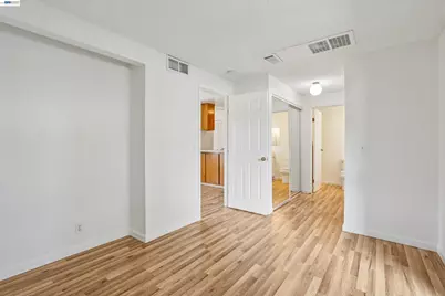 620 River Oak Way #84, Hayward, CA 94544 - Photo 7