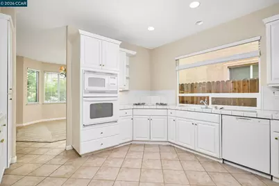 3007 Bergamo Ct, Sacramento, CA 95833 - Photo 3