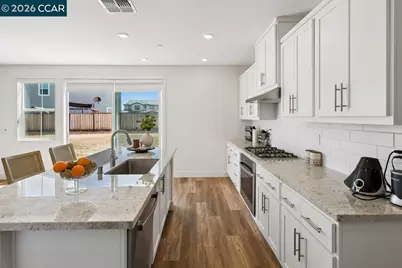 5238 Ironwood Ave, Tracy, CA 95377 - Photo 13