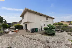 5200 Pinecrest Dr, Oakland, CA 94605 - Photo 59