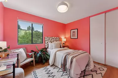 5200 Pinecrest Drive, Oakland, CA 94605 - Photo 47