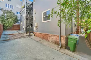2421 Hilgard Ave, Berkeley, CA 94709 - Photo 13