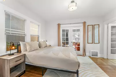 2421 Hilgard Ave, Berkeley, CA 94709 - Photo 9