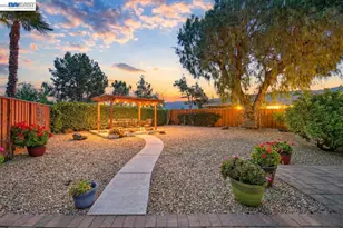 3921 Alma Ct, Pleasanton, CA 94588 - Photo 3