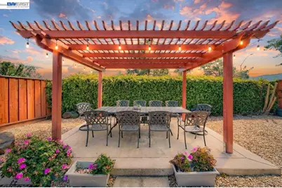 3921 Alma Ct, Pleasanton, CA 94588 - Photo 5