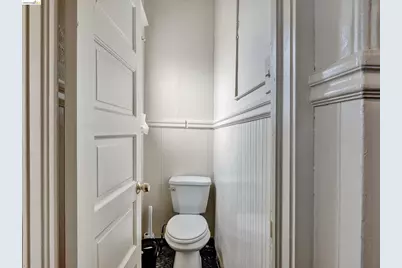 820 52nd St, Oakland, CA 94608 - Photo 11