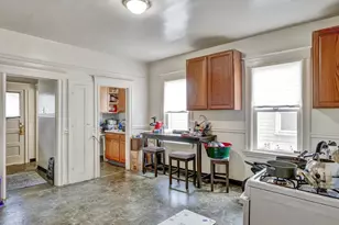 820 52nd St, Oakland, CA 94608 - Photo 7