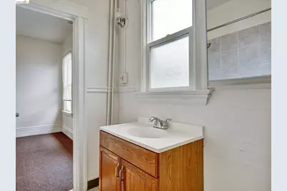 820 52nd St, Oakland, CA 94608 - Photo 43