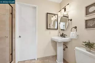 204 Miramonte Dr, Moraga, CA 94556 - Photo 27