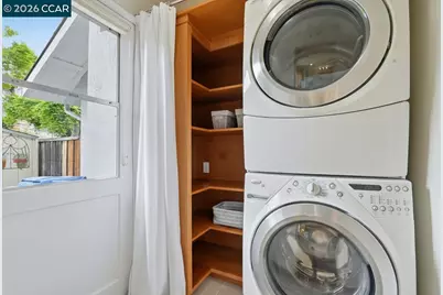 204 Miramonte Dr, Moraga, CA 94556 - Photo 41