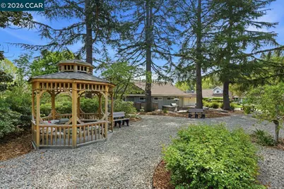 204 Miramonte Dr, Moraga, CA 94556 - Photo 49