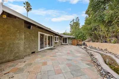 699 Fiesta Pl, Hayward, CA 94544 - Photo 31