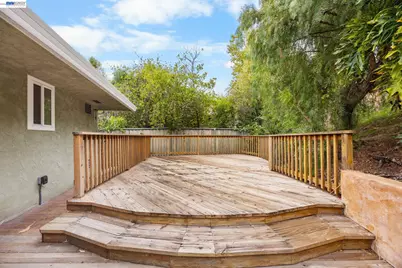 699 Fiesta Pl, Hayward, CA 94544 - Photo 29
