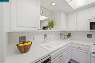 1601 Canyonwood Ct, Walnut Creek, CA 94595 - Photo 9