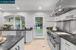 118 Alvern Ct, Alamo, CA 94507 - Photo 21