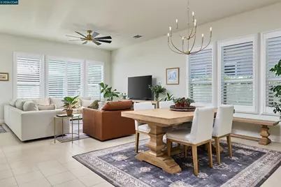 1556 Symphony Cir, Brentwood, CA 94513 - Photo 5