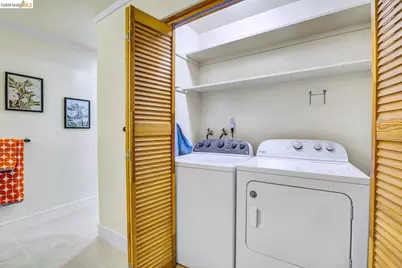 6635 Banning Dr, Oakland, CA 94611 - Photo 17