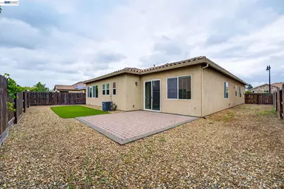 1973 Carogold Ln, Manteca, CA 95337 - Photo 47