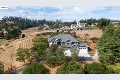 228 Stowring Rd, Petaluma, CA 94952 - Photo 37