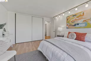 6 Commodore Dr, Emeryville, CA 94608 - Photo 21