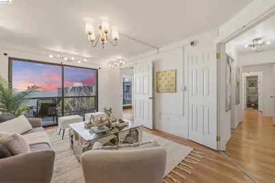 6 Commodore Dr #C450, Emeryville, CA 94608 - Photo 1