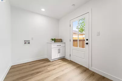 24 Lawrence Ave, Antioch, CA 94509 - Photo 31