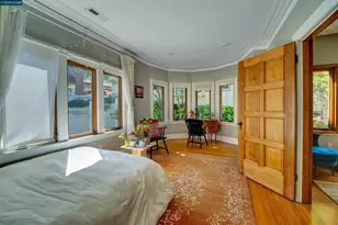 2038 Lakeshore Ave, Oakland, CA 94606 - Photo 31