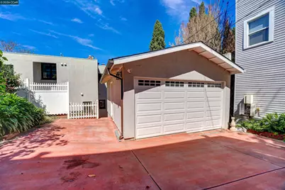 2038 Lakeshore Ave, Oakland, CA 94606 - Photo 51