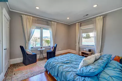 2038 Lakeshore Ave, Oakland, CA 94606 - Photo 27
