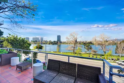 2038 Lakeshore Ave, Oakland, CA 94606 - Photo 39