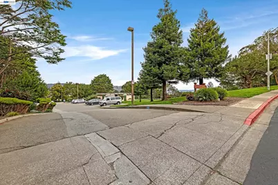 22 Buena Vista Rd, South San Francisco, CA 94080 - Photo 51