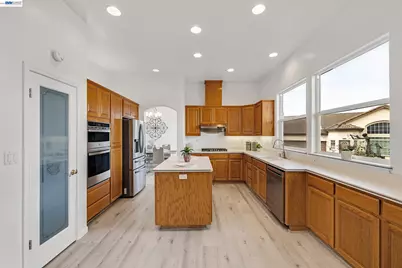 22 Buena Vista Rd, South San Francisco, CA 94080 - Photo 13