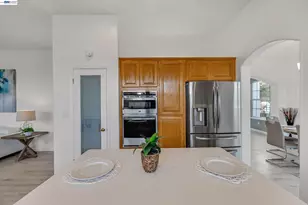 22 Buena Vista Rd, South San Francisco, CA 94080 - Photo 15