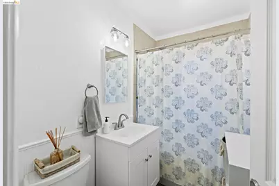 2410 Colusa, Pinole, CA 94564 - Photo 9