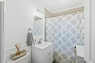 2410 Colusa, Pinole, CA 94564 - Photo 9