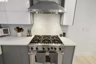 130 Grand View Ave, San Francisco, CA 94114 - Photo 11