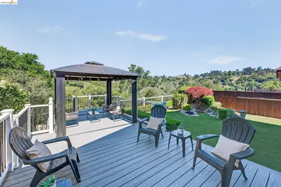 4963 Stoneridge Ct, Oakland, CA 94605 - Photo 39